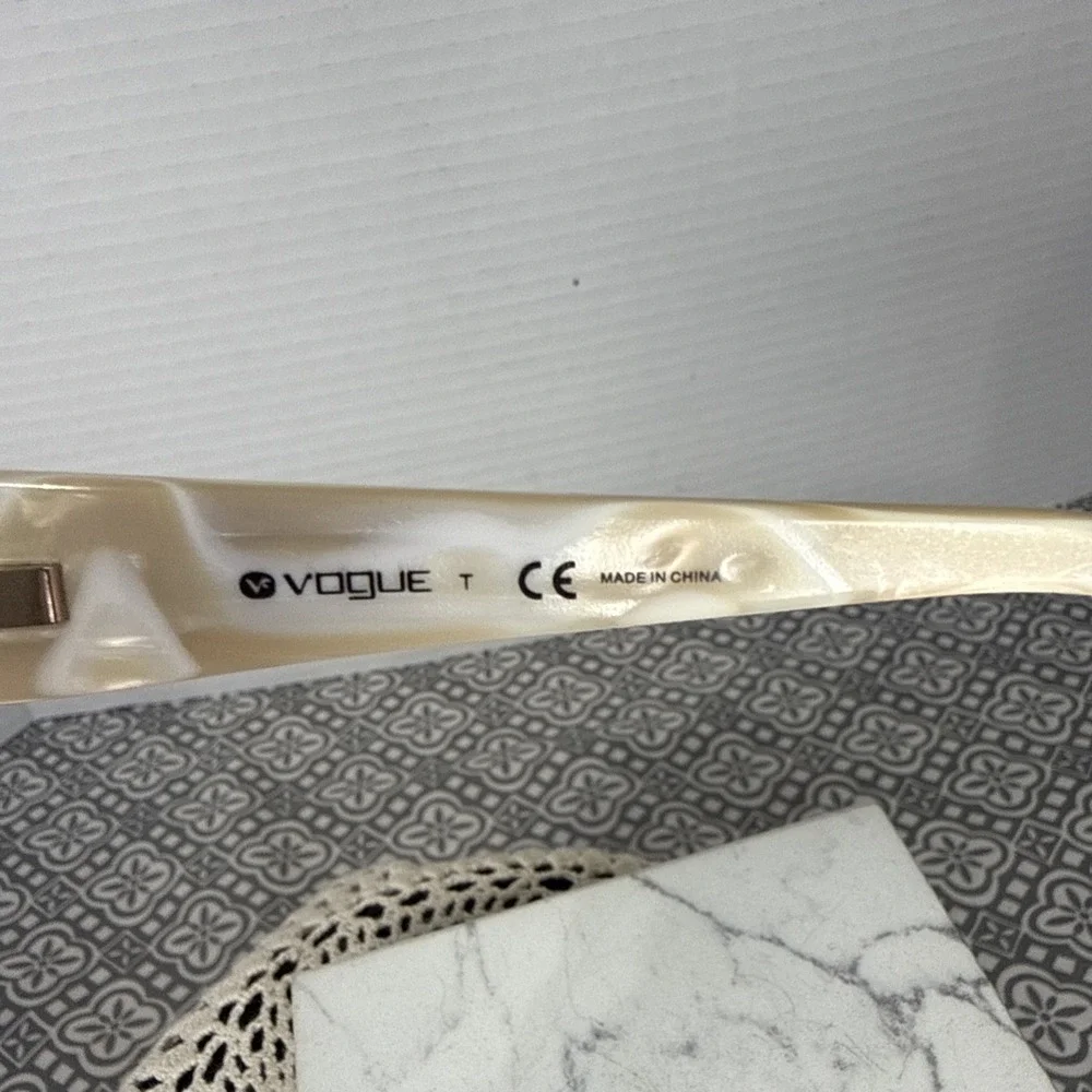 Vogue VO 3661-B 835 Gold Tan Ivory Rectangle Sunglasses Frames 52-16 130